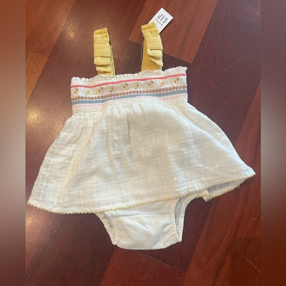 NWT GAP White and Yellow Baby Dress
